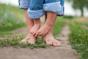 When Children Are Ready to Start Wearing Shoes